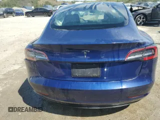2022 Tesla Model 3 with VIN 5YJ3E1EA1NF370825, listed as a Copart auction lot 51017325 with 95,978 mi miles and Salvage Title. Bid and sale history available at carsss.com. Image 6.