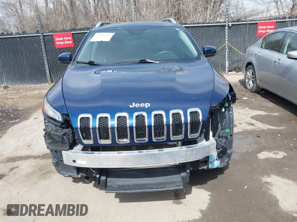 2018 Jeep Cherokee Limited with VIN 1C4PJMDB5JD562002, listed as a IAAI auction lot 41806090 with 116,706 mi miles. Bid and sale history available at carsss.com. Image 13.