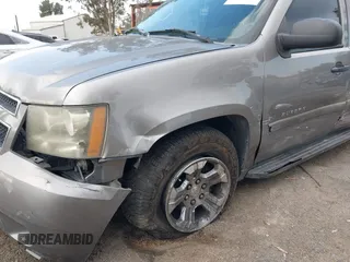 2007 Chevrolet Suburban LT с VIN 3GNFC16007G191138, выставлен на аукционе IAAI как лот 41425886 с пробегом 150 250 миль миль и . История ставок и продаж доступна на DreamBid. Изображение 14.