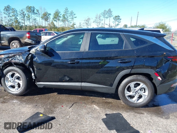 2022 Hyundai Tucson SE with VIN 5NMJA3AE2NH079952, listed as a IAAI auction lot 40908823 with 8,203 mi miles and . Bid and sale history available at carsss.com. Image 14.