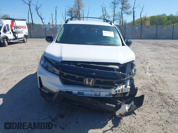 2024 Honda Ridgeline Sport z VIN 5FPYK3F11RB005065, wystawiony jako IAAI lot #42133517 z przebiegiem 4 697 mil mil oraz . Historia ofert i sprzedaży dostępna na DreamBid. Obrazek 13.