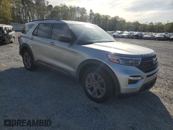 2024 Ford Explorer XLT z VIN 1FMSK7DH4RGA55689, wystawiony jako Copart lot #50500075 z przebiegiem 11 170 mil mil oraz Szkoda całkowita • Salvage title. Historia ofert i sprzedaży dostępna na DreamBid. Obrazek 4.