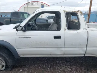 2003 Toyota Tacoma with VIN 5TEWN72N83Z297746, listed as a IAAI auction lot 40929205 with 179,632 mi miles. Bid and sale history available at carsss.com. Image 14.