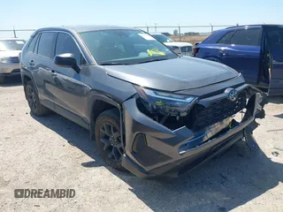 2023 Toyota RAV4 LE z VIN 2T3H1RFV1PC236932, wystawiony jako IAAI lot #41967611 z przebiegiem 15 476 mil mil oraz . Historia ofert i sprzedaży dostępna na DreamBid. Obrazek 1.