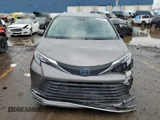 2021 Toyota Sienna XLE with VIN 5TDYSKFC6MS036109, listed as a Copart auction lot 47587895 with 125,204 mi miles and Clean Title. Bid and sale history available at carsss.com. Image 5.