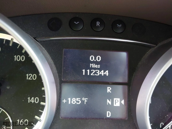 2011 Mercedes-Benz GL-Class GL 450 with VIN 4JGBF7BE6BA635581, listed as a IAAI auction lot 40401205 with 112,344 mi miles. Bid and sale history available at carsss.com. Image 7.