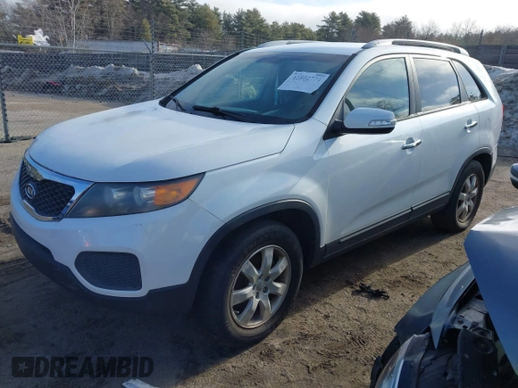 2012 Kia Sorento LX with VIN 5XYKT4A2XCG242557, listed as a IAAI auction lot 41802774 with 117,993 mi miles. Bid and sale history available at carsss.com. Image 2.