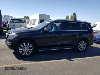 2015 Mercedes-Benz GL-Class GL 350 BlueTEC with VIN 4JGDF2EE8FA527847, listed as a Copart auction lot 70300993 with 138,496 mi miles. Bid and sale history available at carsss.com. Image 1.