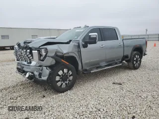 2024 GMC Sierra 2500HD Denali z VIN 1GT49REY2RF139423, wystawiony jako Copart lot #42725845 z przebiegiem 31 827 mil mil oraz Szkoda całkowita • Salvage title. Historia ofert i sprzedaży dostępna na DreamBid. Obrazek 1.