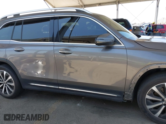 2021 Mercedes-Benz GLB with VIN W1N4M4HB3MW081316, listed as a IAAI auction lot 42003048 with 42,233 mi miles. Bid and sale history available at carsss.com. Image 14.