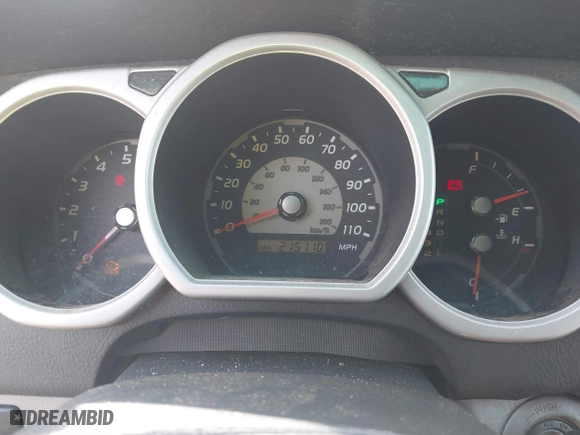 2005 Toyota 4Runner SR5 with VIN JTEZU14R958028894, listed as a IAAI auction lot 41680999 with 215,110 mi miles. Bid and sale history available at carsss.com. Image 7.