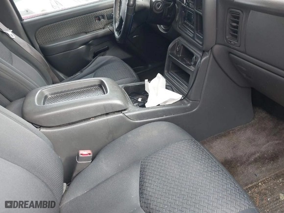 2003 Chevrolet Avalanche with VIN 3GNEK13T23G131174, listed as a IAAI auction lot 41649059 with 230,943 mi miles. Bid and sale history available at carsss.com. Image 5.