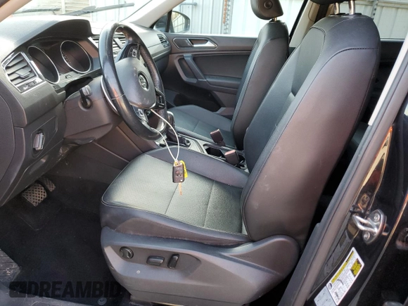 2018 Volkswagen Tiguan SEL with VIN 3VV3B7AX2JM137890, listed as a Copart auction lot 48318645 with 112,602 mi miles and Salvage title. Bid and sale history available at DreamBid. Image 7.