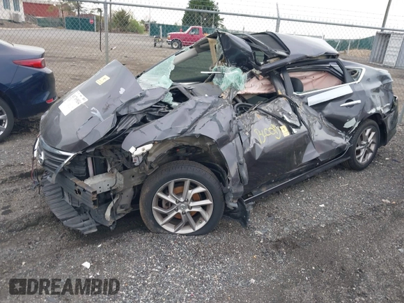 2015 Nissan Sentra SR with VIN 3N1AB7AP1FY352668, listed as a IAAI auction lot 41769834 with Not Provided miles and . Bid and sale history available at DreamBid. Image 2.