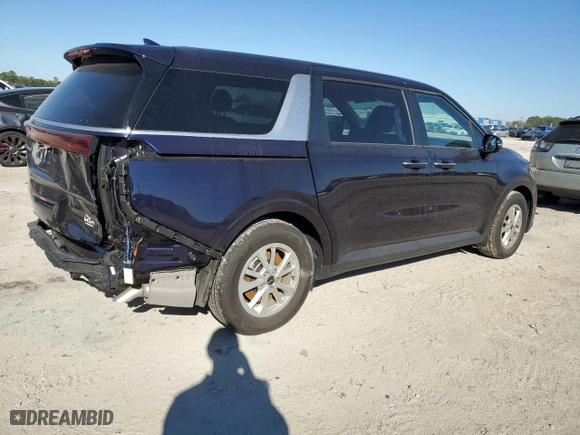 2024 Kia Carnival LX with VIN KNDNB4H34R6444160, listed as a Copart auction lot 43718485 with 12,153 mi miles and Salvage Title. Bid and sale history available at carsss.com. Image 3.