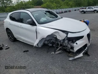 2021 Alfa Romeo Stelvio Ti z VIN ZASPAKBN5M7D10827, wystawiony jako Copart lot #58200015 z przebiegiem Nie podano mil oraz Szkoda całkowita • Salvage title. Historia ofert i sprzedaży dostępna na DreamBid. Obrazek 4.