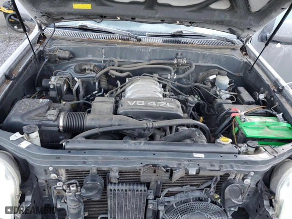 2004 Toyota Sequoia Limited with VIN 5TDZT38A84S211270, listed as a Copart auction lot 43086415 with 227,050 mi miles and Clean Title. Bid and sale history available at carsss.com. Image 12.