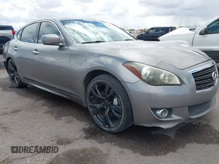2012 Infiniti M z VIN JN1BY1AP3CM332453, wystawiony jako IAAI lot #41944895 z przebiegiem 176 989 mil mil oraz . Historia ofert i sprzedaży dostępna na DreamBid. Obrazek 1.