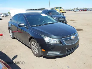 2014 Chevrolet Cruze LS z VIN 1G1PA5SH8E7473440, wystawiony jako IAAI lot #42178947 z przebiegiem 146 662 mil mil oraz . Historia ofert i sprzedaży dostępna na DreamBid. Obrazek 1.