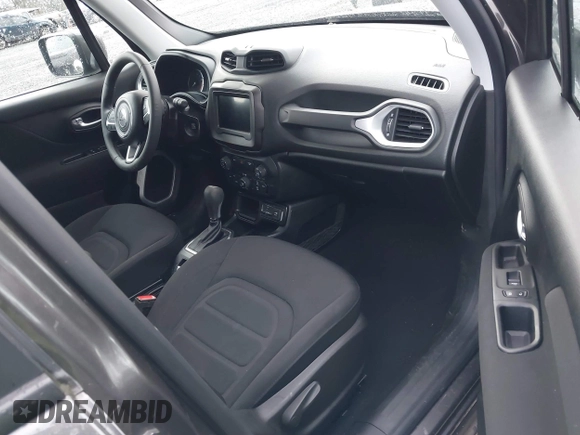 2020 Jeep Renegade Latitude with VIN ZACNJABB3LPL76503, listed as a IAAI auction lot 41467338 with 38,593 mi miles. Bid and sale history available at carsss.com. Image 5.