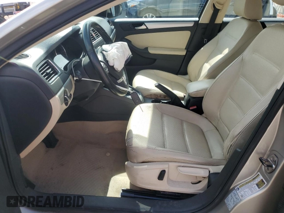 2013 Volkswagen Jetta SE with VIN 3VWDX7AJ9DM232772, listed as a Copart auction lot 61648835 with 158,291 mi miles and Salvage title. Bid and sale history available at DreamBid. Image 7.