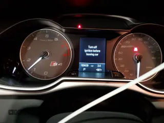 2014 Audi S4 Premium Plus z VIN WAUBGAFL9EA017499, wystawiony jako Copart lot #56227705 z przebiegiem 100 439 mil mil oraz Szkoda całkowita • Salvage title. Historia ofert i sprzedaży dostępna na DreamBid. Obrazek 9.