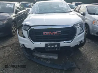 2023 GMC Terrain SLE with VIN 3GKALMEG2PL212036, listed as a IAAI auction lot 41647916 with 130,676 mi miles. Bid and sale history available at carsss.com. Image 13.