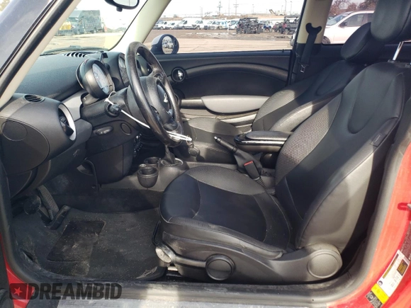 2011 MINI Hardtop with VIN WMWSU3C56BT251464, listed as a Copart auction lot 46182075 with 112,235 mi miles and Salvage Title. Bid and sale history available at DreamBid. Image 7.