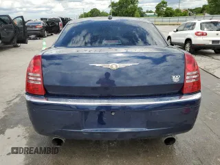 2005 Chrysler 300 C z VIN 2C3AA63HX5H636373, wystawiony jako Copart lot #56900065 z przebiegiem 137 287 mil mil oraz Szkoda całkowita • Salvage title. Historia ofert i sprzedaży dostępna na DreamBid. Obrazek 6.