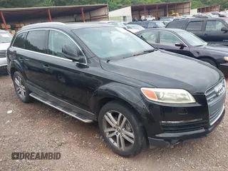 2008 Audi Q7 Premium z VIN WA1BY74L38D031370, wystawiony jako IAAI lot #42422473 z przebiegiem 177 068 mil mil oraz . Historia ofert i sprzedaży dostępna na DreamBid. Obrazek 1.