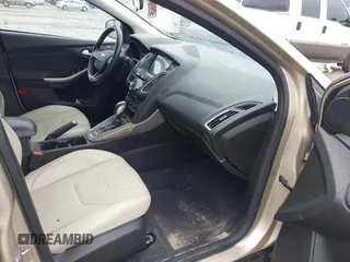 2017 Ford Focus Titanium with VIN 1FADP3N26HL207100, listed as a IAAI auction lot 41865961 with 220,850 mi miles and . Bid and sale history available at carsss.com. Image 5.
