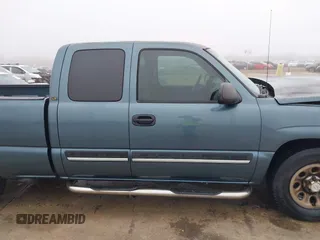 2006 Chevrolet Silverado 1500 Work Truck with VIN 1GCEC19X76Z128257, listed as a IAAI auction lot 41437288 with 201,791 mi miles. Bid and sale history available at carsss.com. Image 14.