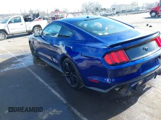 2016 Ford Mustang EcoBoost z VIN 1FA6P8TH0G5206167, wystawiony jako IAAI lot #41833768 z przebiegiem 101 181 mil mil oraz . Historia ofert i sprzedaży dostępna na DreamBid. Obrazek 14.