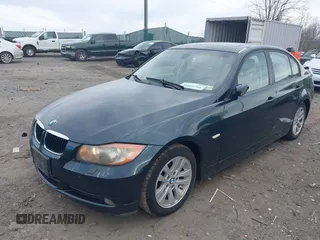 2006 BMW 3 Series 325xi with VIN WBAVD13516KT79513, listed as a IAAI auction lot 41609704 with 116,883 mi miles. Bid and sale history available at carsss.com. Image 17.
