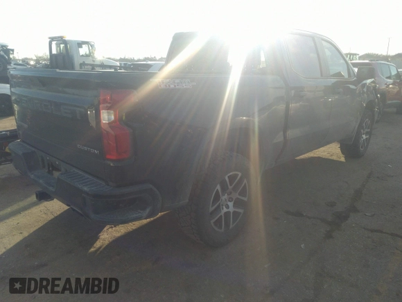 2020 Chevrolet Silverado 1500 Custom Trail Boss with VIN 1GCPYCEF5LZ122181, listed as a IAAI auction lot 41359648 with 138,028 mi miles and . Bid and sale history available at DreamBid. Image 4.