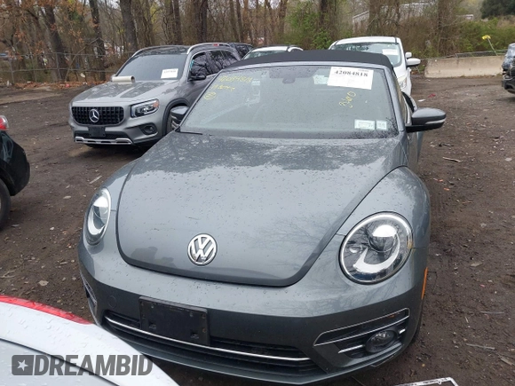 2019 Volkswagen Beetle S with VIN 3VW5DAAT6KM505210, listed as a IAAI auction lot 42084818 with 24 mi miles and . Bid and sale history available at DreamBid. Image 12.
