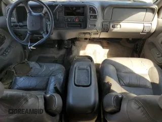 1999 GMC Yukon with VIN 1GKEC13R9XJ805842, listed as a Copart auction lot 48952625 with 259,149 mi miles and Clean Title. Bid and sale history available at carsss.com. Image 8.