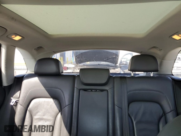 2014 Audi Q5 Premium Plus with VIN WA1DGAFP7EA044290, listed as a Copart auction lot 60240365 with 128,933 mi miles and Salvage title. Bid and sale history available at DreamBid. Image 10.
