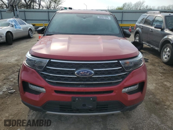 2022 Ford Explorer XLT z VIN 1FMSK8DH3NGB99802, wystawiony jako Copart lot #50951225 z przebiegiem 64 591 mil mil oraz Szkoda całkowita • Salvage title. Historia ofert i sprzedaży dostępna na DreamBid. Obrazek 5.