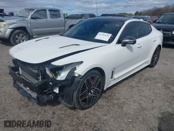 2022 Kia Stinger GT2 with VIN KNAE55LC9N6104613, listed as a IAAI auction lot 41707620 with 31,589 mi miles and . Bid and sale history available at DreamBid. Image 18.
