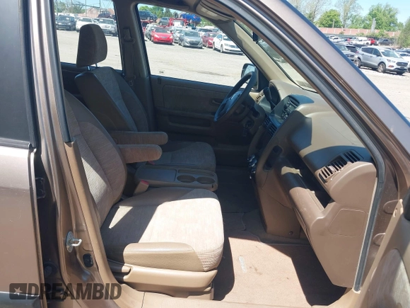 2004 Honda CR-V LX with VIN JHLRD68444C015503, listed as a IAAI auction lot 42145422 with 189,975 mi miles and . Bid and sale history available at carsss.com. Image 5.