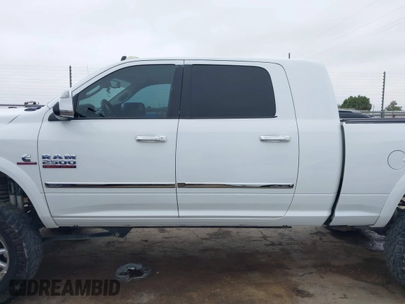2015 Ram 2500 Laramie с VIN 3C6UR5NL3FG548061, выставлен на аукционе IAAI как лот 42414732 с пробегом 204 608 миль миль и . История ставок и продаж доступна на DreamBid. Изображение 15.