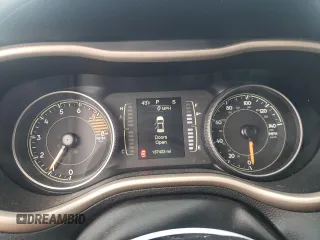 2017 Jeep Cherokee 75th Anniversary Edition с VIN 1C4PJMCS6HW530000, выставлен на аукционе Copart как лот 45368725 с пробегом 137 423 миль миль и Списание • Salvage title. История ставок и продаж доступна на DreamBid. Изображение 9.