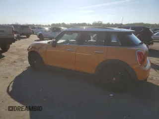 2016 MINI Hardtop 4 Door с VIN WMWXU1C51G2E16685, выставлен на аукционе Copart как лот 63425225 с пробегом 117 597 миль миль и Списание • Salvage title. История ставок и продаж доступна на DreamBid. Изображение 2.
