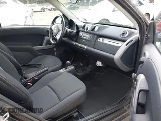 2014 Smart fortwo Pure with VIN WMEEJ3BA8EK747384, listed as a IAAI auction lot 41979651 with 29,586 mi miles and . Bid and sale history available at DreamBid. Image 5.