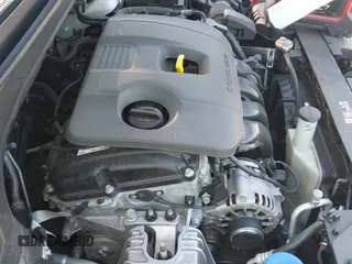 2020 Hyundai Elantra SEL z VIN 5NPD84LF5LH615460, wystawiony jako IAAI lot #43246168 z przebiegiem 49 530 mil mil oraz . Historia ofert i sprzedaży dostępna na DreamBid. Obrazek 18.