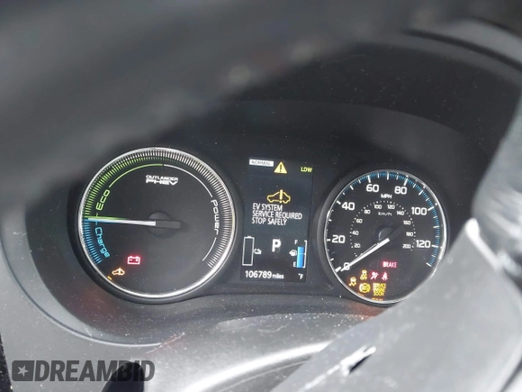 2018 Mitsubishi Outlander SEL with VIN JA4J24A52JZ042127, listed as a IAAI auction lot 42160276 with 106,789 mi miles and . Bid and sale history available at DreamBid. Image 7.