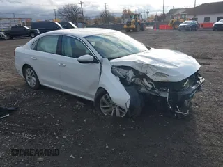 2018 Volkswagen Passat SE z VIN 1VWBA7A33JC025947, wystawiony jako IAAI lot #40748533 z przebiegiem 58 340 mil mil oraz . Historia ofert i sprzedaży dostępna na DreamBid. Obrazek 1.