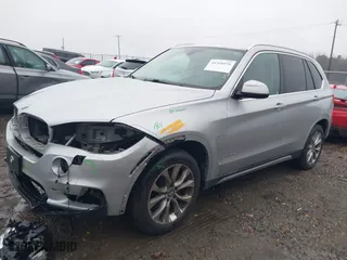 2015 BMW X5 xDrive35d with VIN 5UXKS4C51F0N06221, listed as a IAAI auction lot 41568976 with 162,442 mi miles. Bid and sale history available at carsss.com. Image 20.