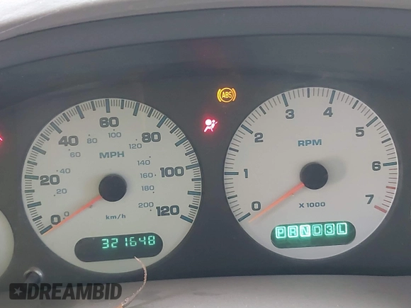 2002 Dodge Caravan SE with VIN 1B4GP24342B540997, listed as a IAAI auction lot 41515435 with 321,648 mi miles. Bid and sale history available at carsss.com. Image 7.